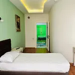 Taksim White Family Suites
