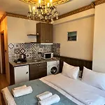 Taksim White Family Suites