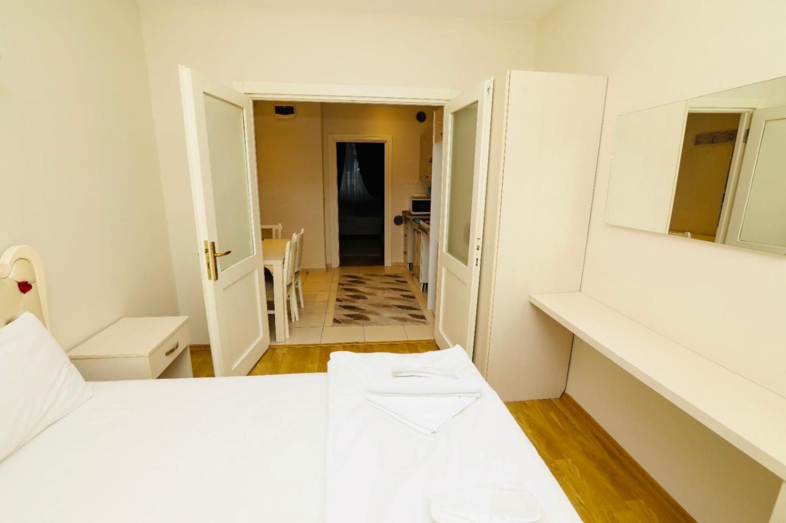 Aparthotel Taksim White Family *